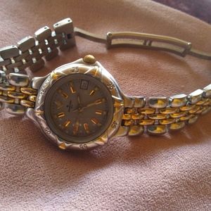 Womens watch